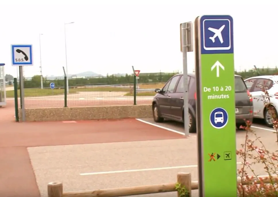 Parcheggio P5 Aeroporto Lione