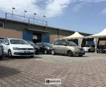 Tomass Parking Fiumicino foto 4